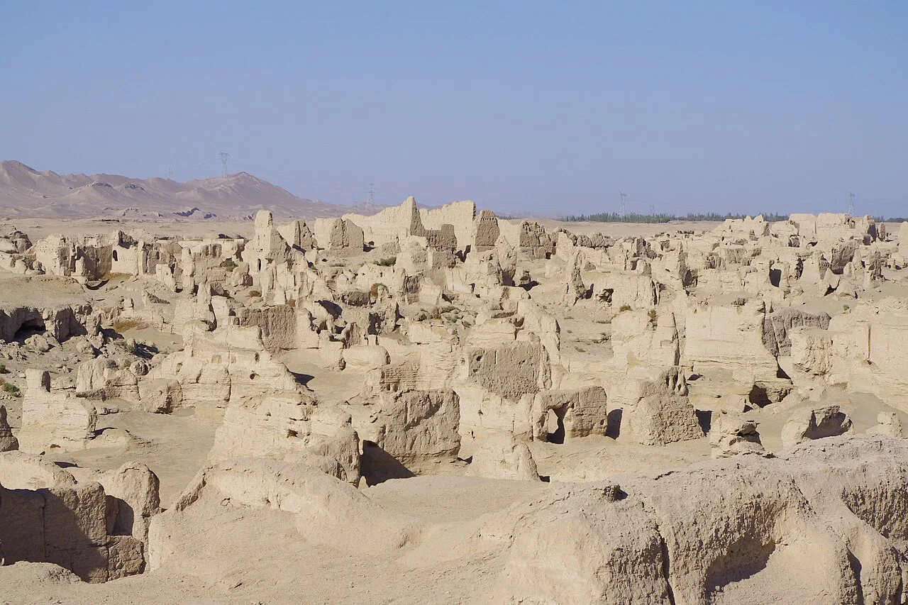 吐鲁番交河故城土建筑遗址